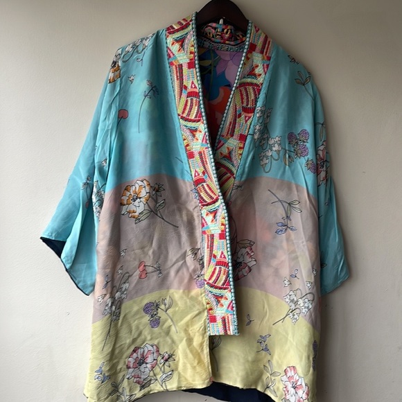 JOHNNY WAS Fuska Reversible Flower Embroidered Kimono Style Snap Front Jacket - Picture 5 of 14